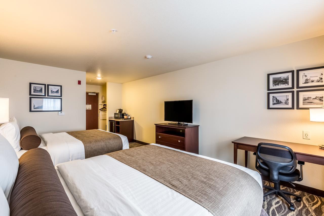 Cobblestone Hotel & Suites - Чиппева-Фолс Экстерьер фото